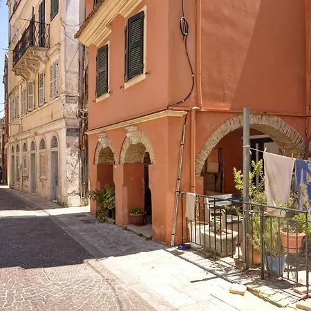 Appartement Costas Mantouki