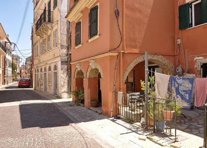 Apartman Costas Mantouki